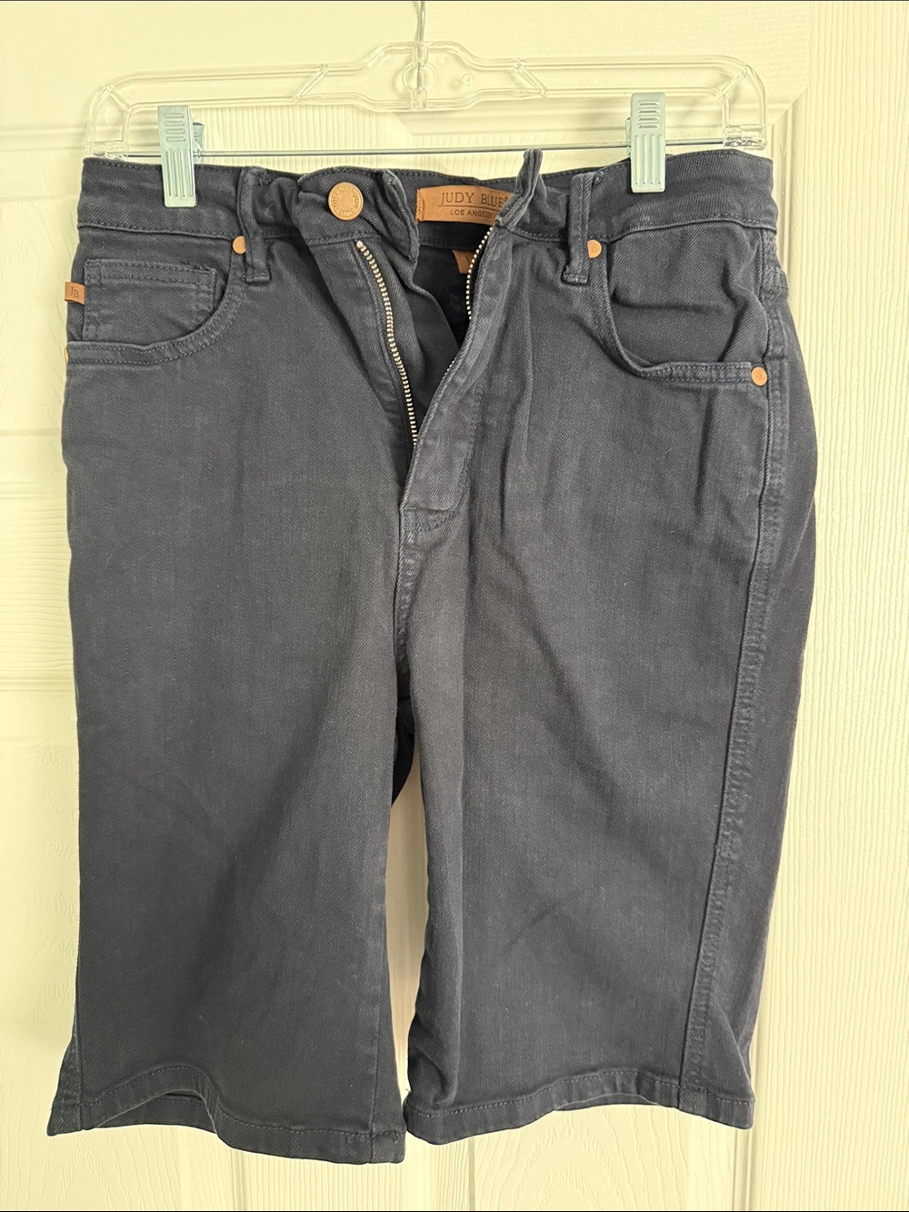 Judy Blue women’s Dark blue Straight-Leg Bermuda shorts